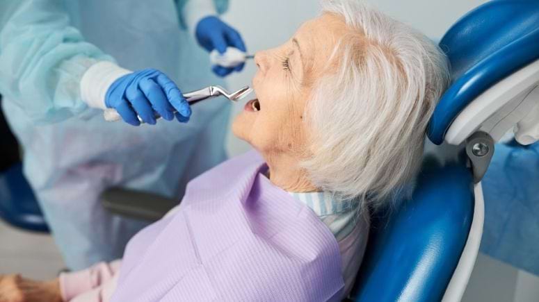 Diş Çekimi Dekadent Darıca Ağız ve Diş Sağlığı Polikliniği